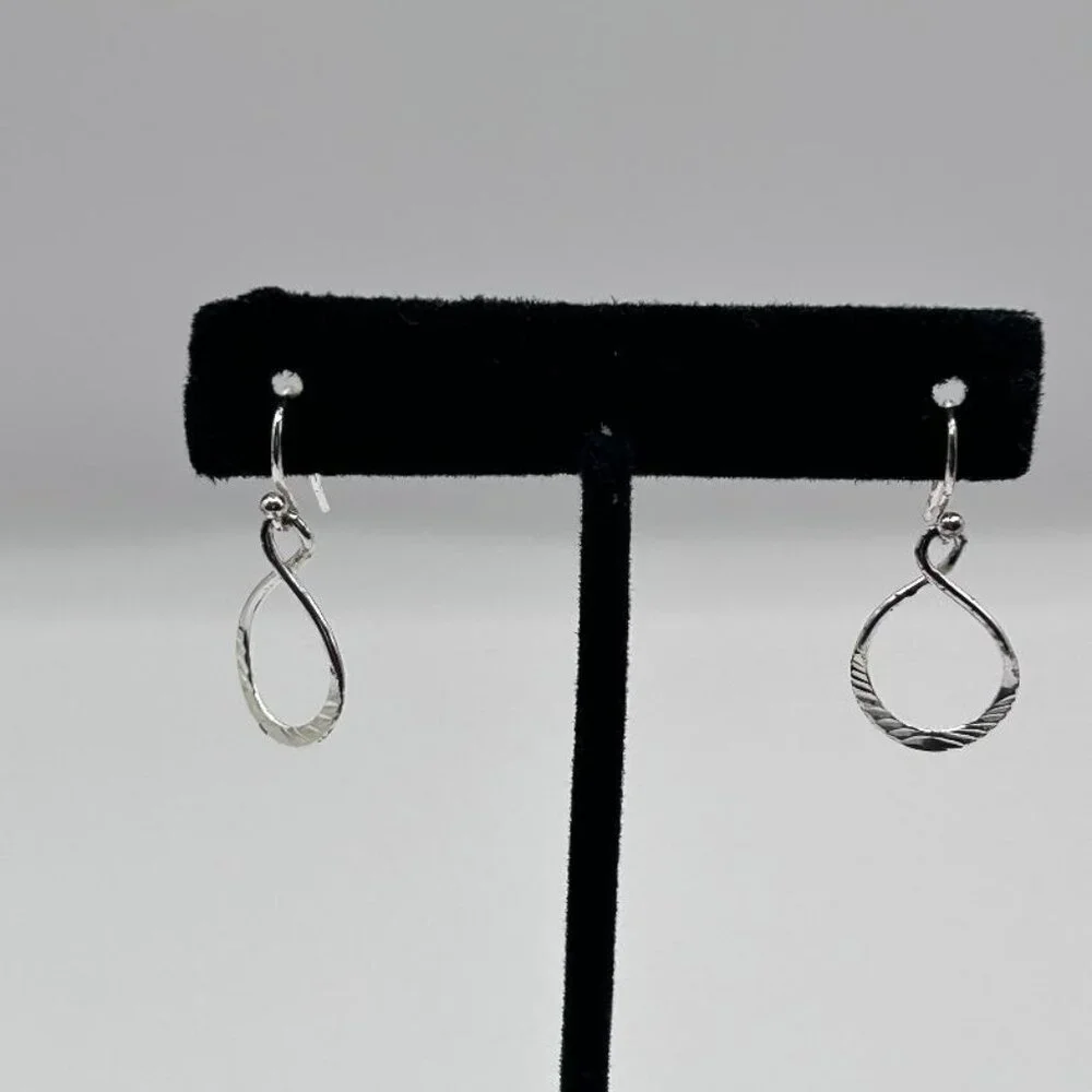 925 Sterling Silver Figure 8 Dangle Earrings - Picture 3 of 5